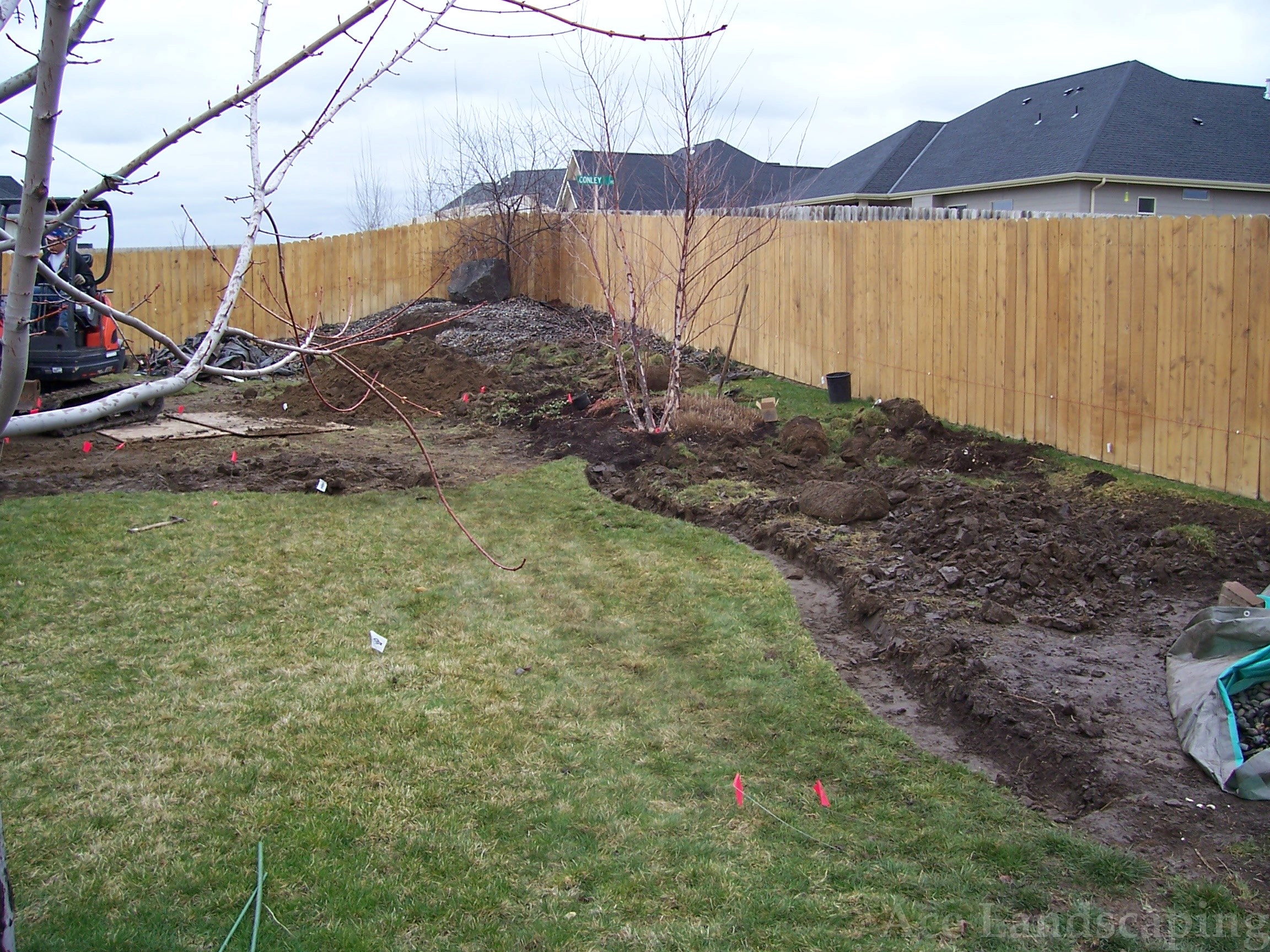 LANDSCAPE MAINTENANCE CONTRACTOR Full Lawn/Yard/Garden Services